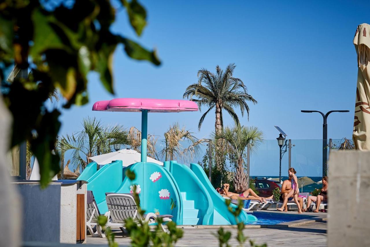 Sunrise King Studio Spa N Pool Beach Resort Năvodari Exteriér fotografie